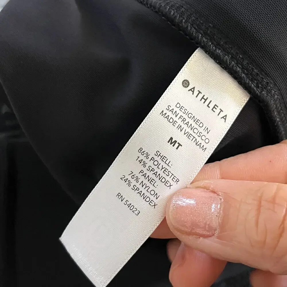 Athleta Run With It Featherweight Stretch Tapered Pant Black MT - Picture 5 of 9